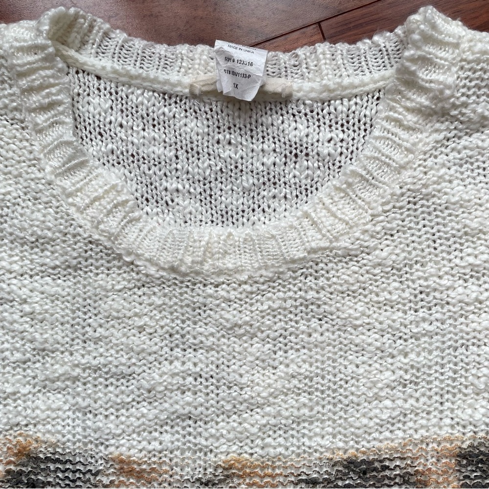 Iris Cream Knit Cat eye Sweater - Picture 4 of 8